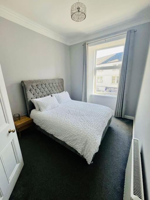 Beautiful Spacious Apartment In Town Centre Oban Extérieur photo